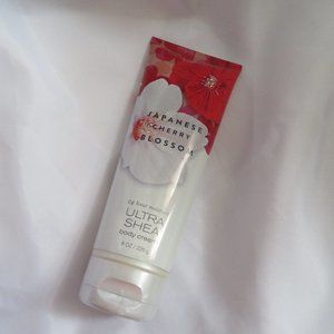Bath & Body Works - Body Cream (Japanese Cherry Blossom) 8oz